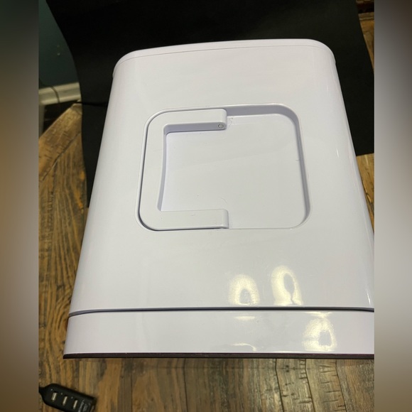 Cooluli Pink Portable Mini Fridge Infinity 15L - Picture 6 of 11